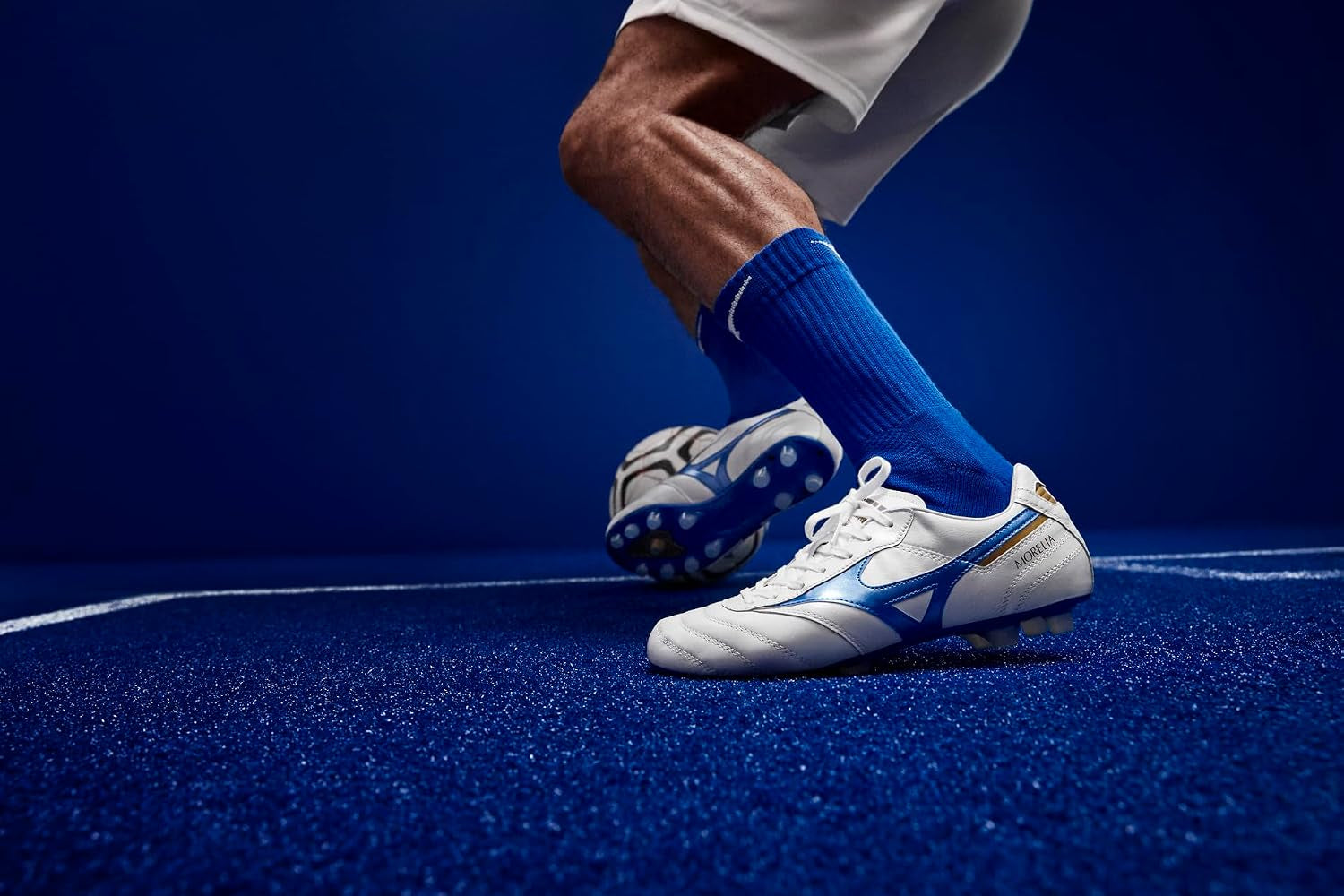 Mizuno Mens Morelia II Made in Japan Soccer Shoe